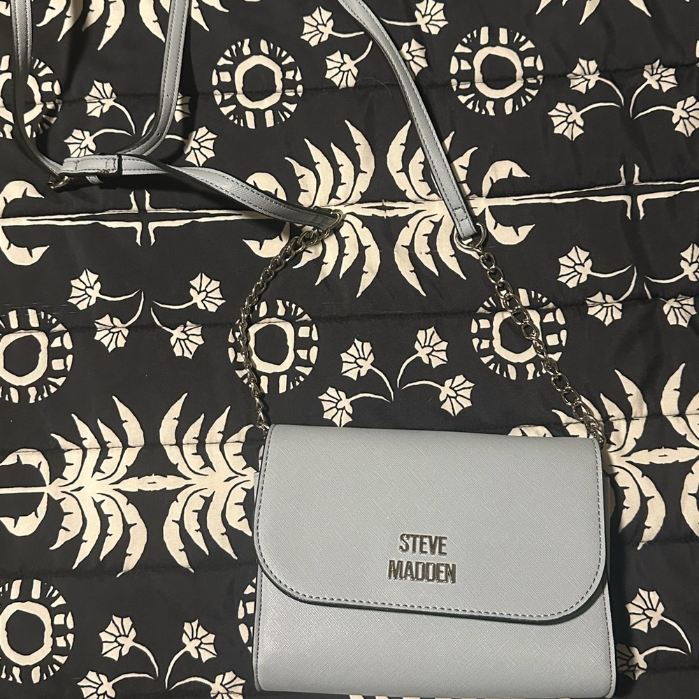 NWOT Steve Madden light blue Crossbody Bag with Minimalist Charm